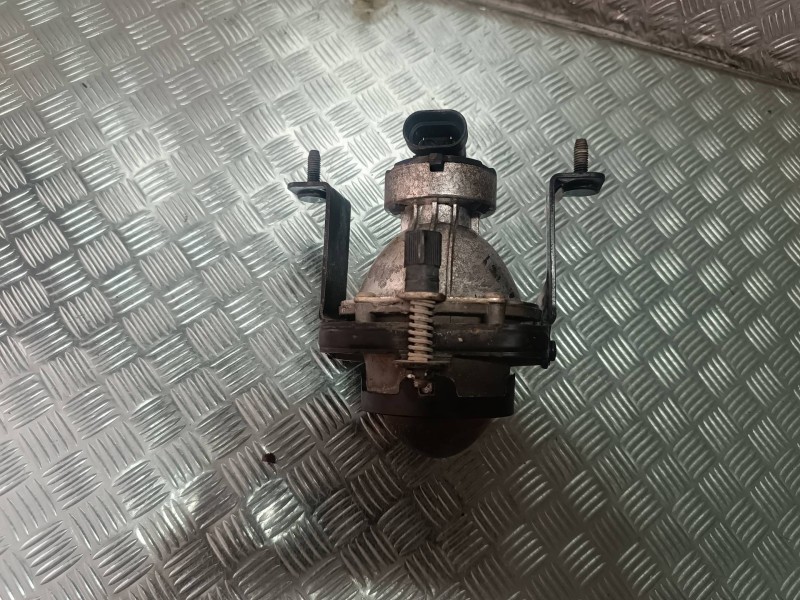 Recambio de faro antiniebla derecho para chevrolet epica lt referencia OEM IAM 9006HB4  CONECTOR 2 PINES