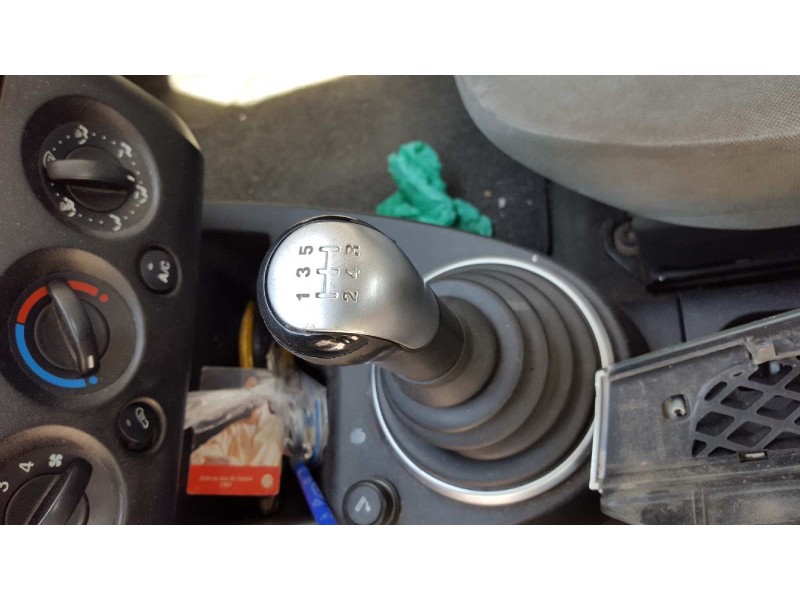 ford fiesta (cbk) del año 2002