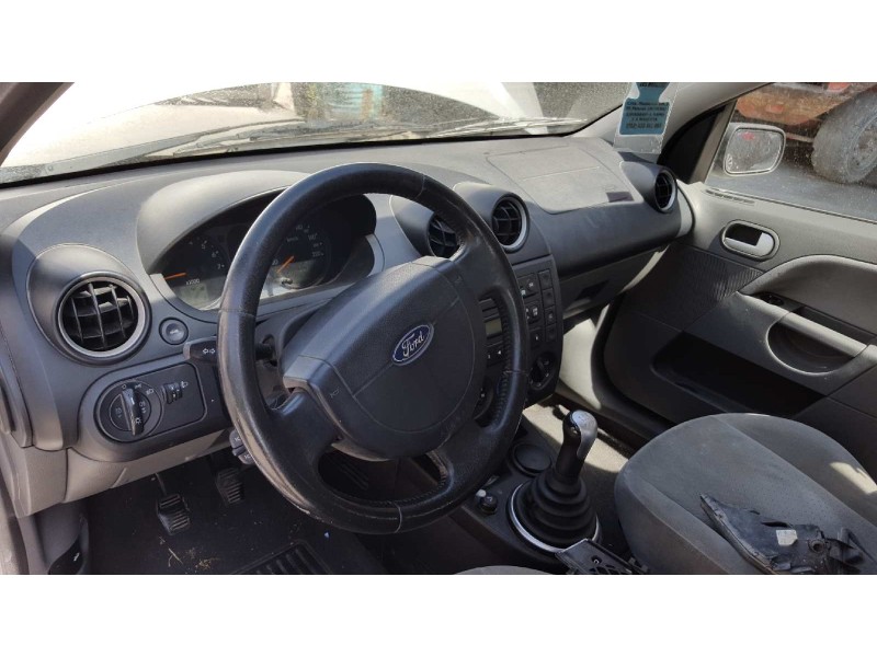 ford fiesta (cbk) del año 2002
