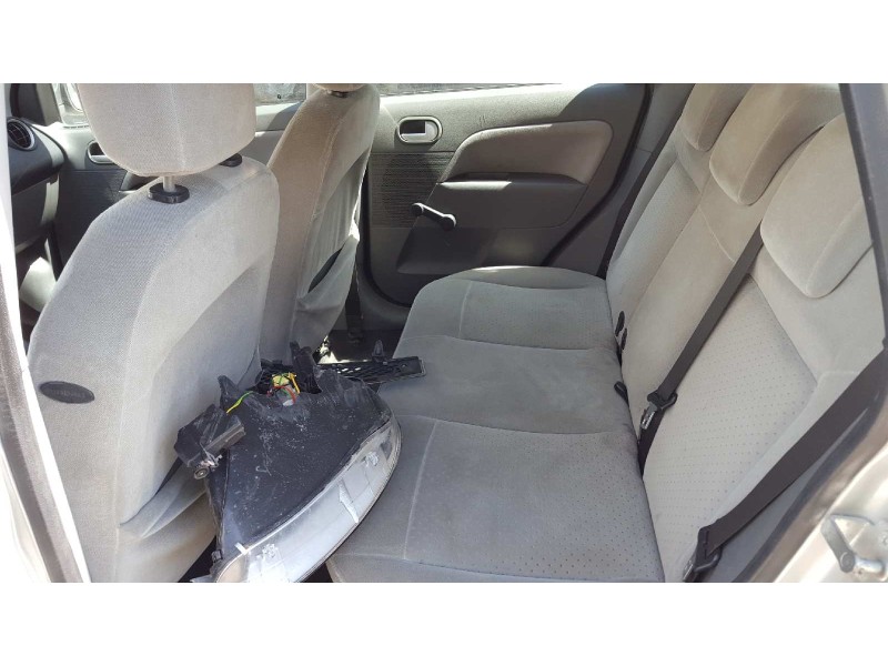 ford fiesta (cbk) del año 2002