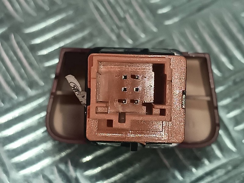 Recambio de warning para citroen c4 picasso sx referencia OEM IAM 96552745  CONECTOR 3 PINES