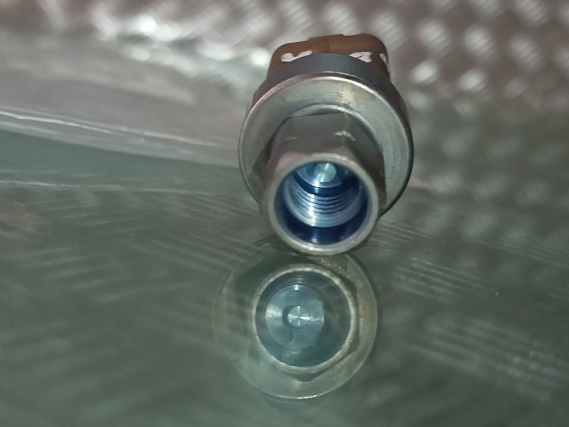 Recambio de sensor para citroen c4 picasso sx referencia OEM IAM 9853027380  CONECTOR 3 PINES