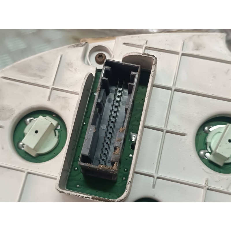 Recambio de cuadro instrumentos para ford mondeo berlina (ge) ambiente (06.2003) (d) referencia OEM IAM 3SF10841  VISTEON