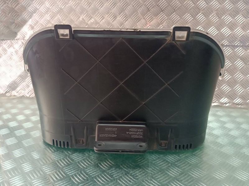 Recambio de cuadro instrumentos para ford fiesta (cbk) ambiente referencia OEM IAM 2S6F10A855A 44ZNMZU214 VISTEON