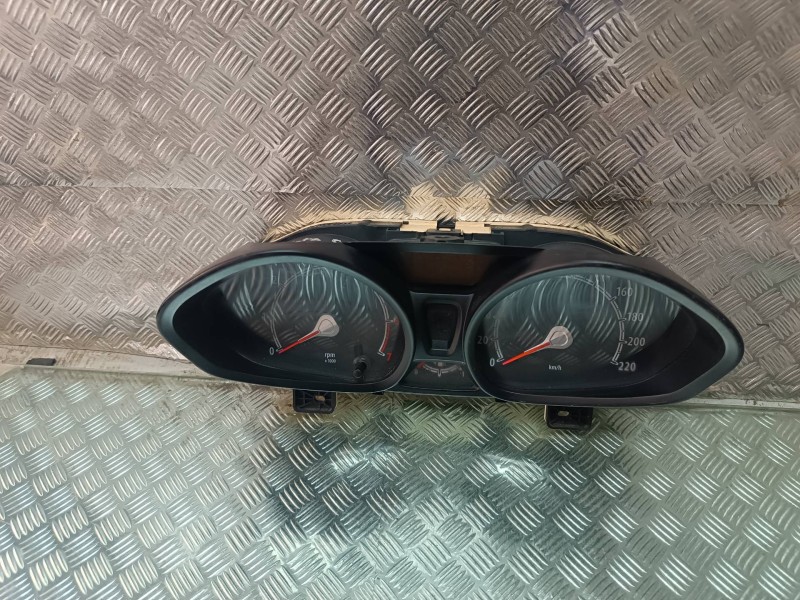 Recambio de cuadro instrumentos para ford fiesta (cb1) titanium referencia OEM IAM VP8A6F10894BC 44ZP435 