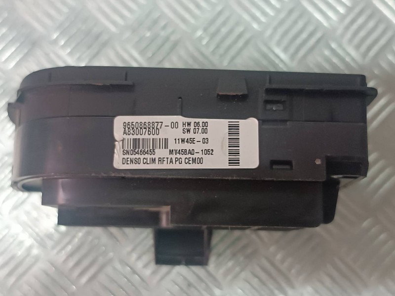 Recambio de mando climatizador para citroen c4 picasso sx referencia OEM IAM 9650868877 A83007600 DENSO