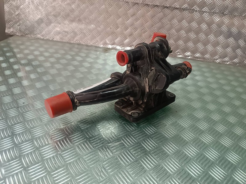 Recambio de termostato para citroen xsara picasso 1.6 hdi 90 exclusive referencia OEM IAM 9660660380 LO6210037603776 