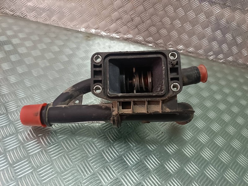 Recambio de termostato para citroen xsara picasso 1.6 hdi 90 exclusive referencia OEM IAM 9660660380 LO6210037603776 