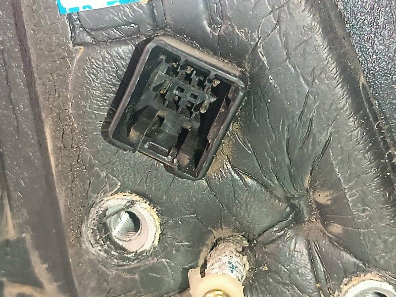 Recambio de retrovisor izquierdo para kia carens 2.0 crdi ex monovolumen referencia OEM IAM 012192 012193 ELECTRICO