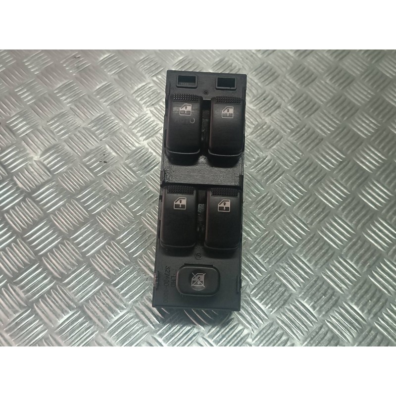 Recambio de mando elevalunas delantero izquierdo para hyundai i20 classic referencia OEM IAM   CONECTOR 14 PINES