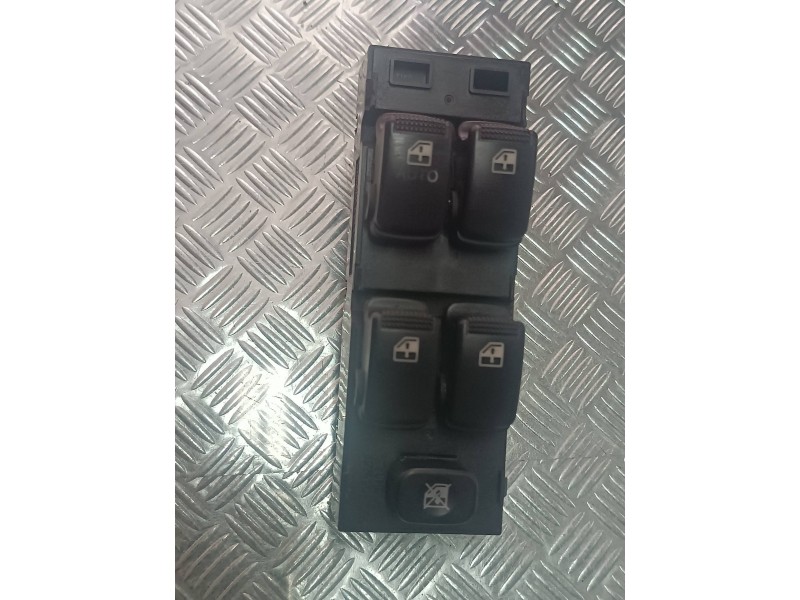 Recambio de mando elevalunas delantero izquierdo para hyundai i20 classic referencia OEM IAM   CONECTOR 14 PINES