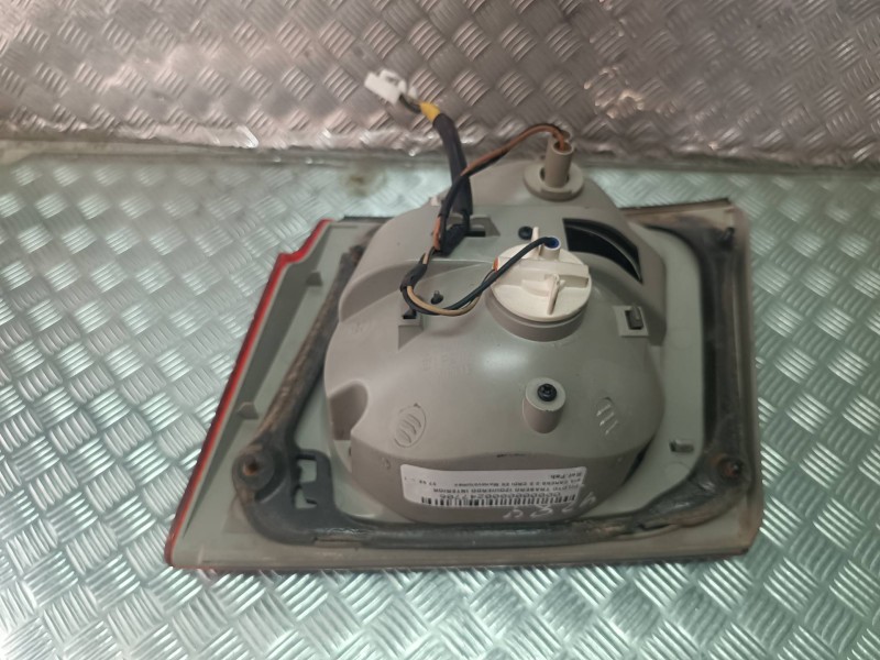 Recambio de piloto trasero izquierdo interior para kia carens 2.0 crdi ex monovolumen referencia OEM IAM   