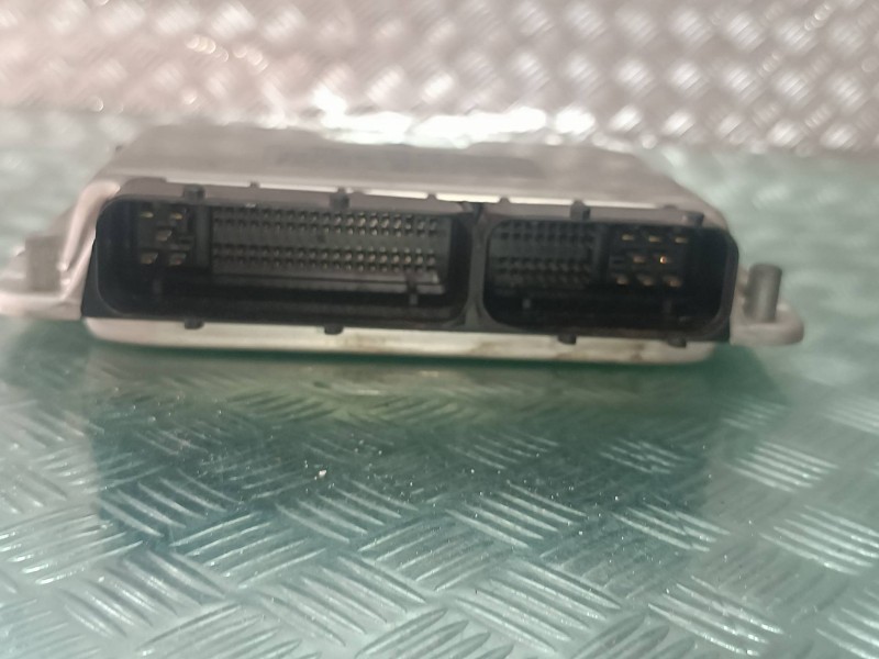 Recambio de centralita motor uce para volkswagen polo (9n3) advance referencia OEM IAM 045906019BP 0281012194 BOSCH