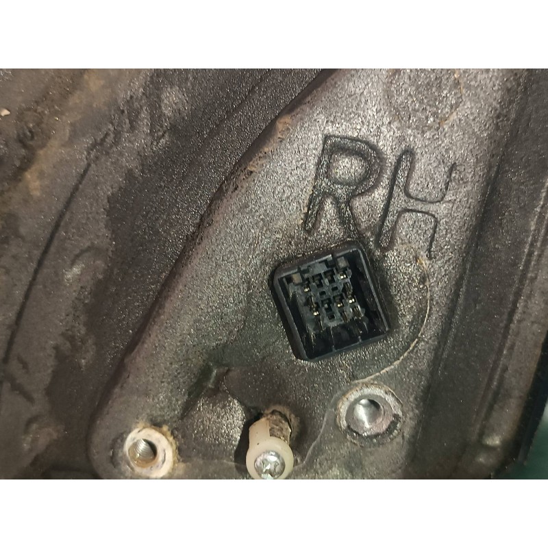 Recambio de retrovisor derecho para kia carens 2.0 crdi ex monovolumen referencia OEM IAM 012192 012193 ELECTRICO