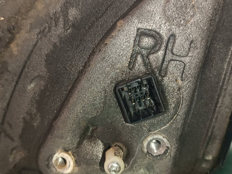 Recambio de retrovisor derecho para kia carens 2.0 crdi ex monovolumen referencia OEM IAM 012192 012193 ELECTRICO