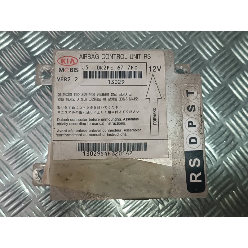 Recambio de centralita airbag para kia carens 2.0 crdi ex monovolumen referencia OEM IAM 0K2FE677F0 13029 