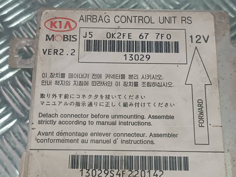 Recambio de centralita airbag para kia carens 2.0 crdi ex monovolumen referencia OEM IAM 0K2FE677F0 13029 