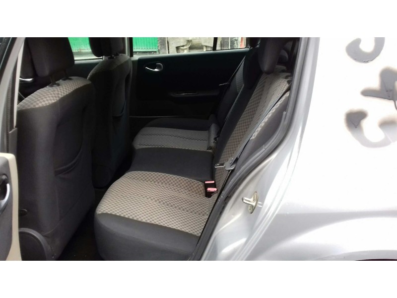 renault megane ii berlina 5p del año 2002