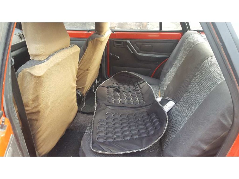 seat ibiza del año 1990