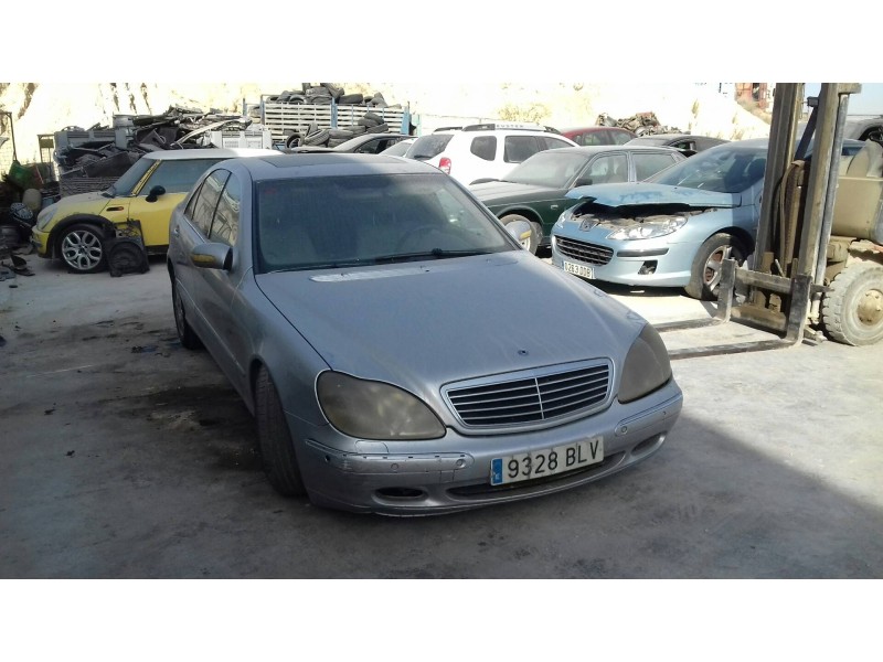 mercedes-benz clase s (w220) berlina del año 2001