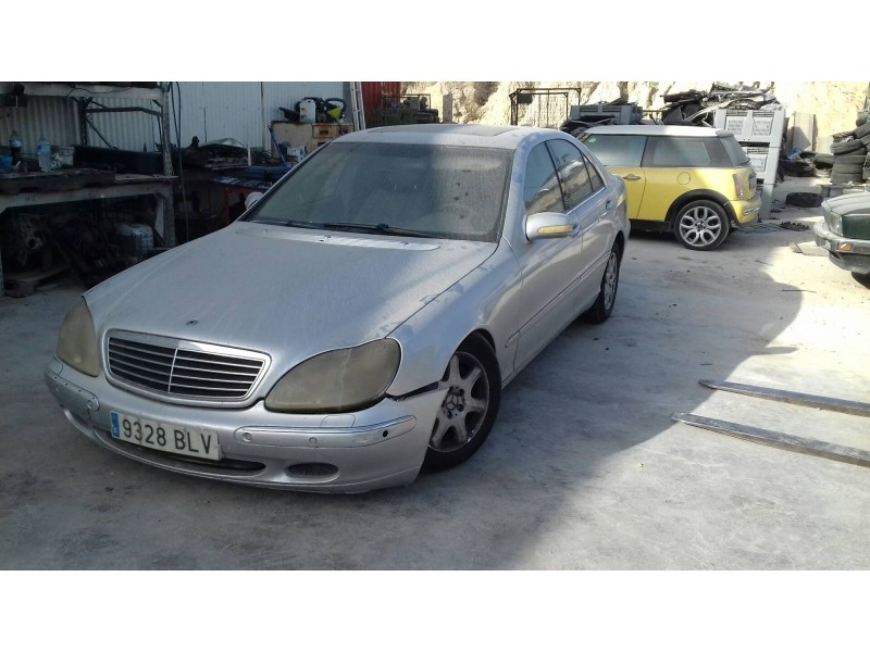 mercedes-benz clase s (w220) berlina del año 2001