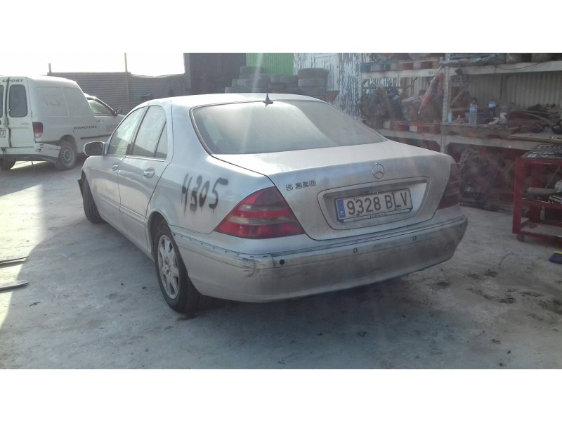 mercedes-benz clase s (w220) berlina del año 2001
