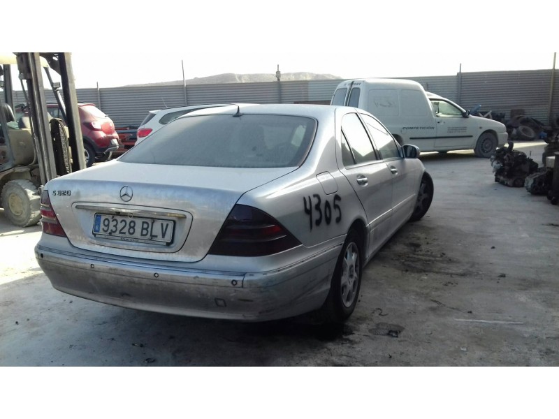 mercedes-benz clase s (w220) berlina del año 2001