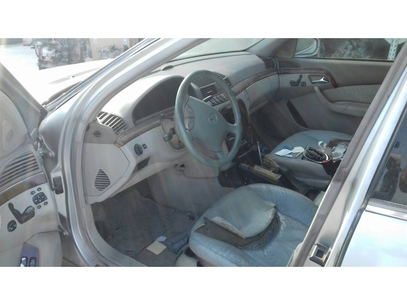 mercedes-benz clase s (w220) berlina del año 2001