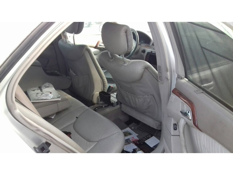 mercedes-benz clase s (w220) berlina del año 2001
