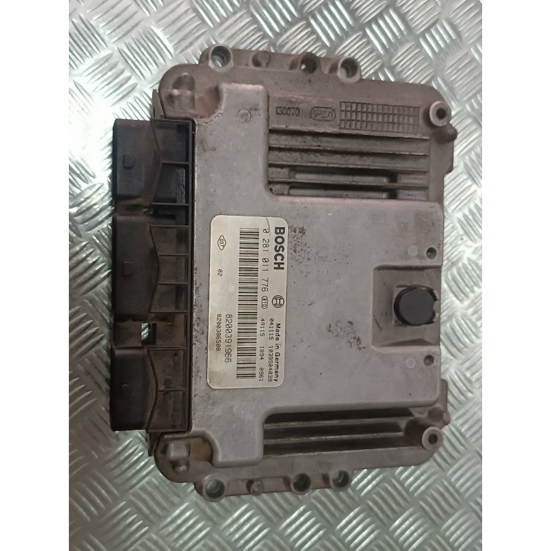 Recambio de centralita motor uce para renault megane ii classic berlina confort authentique referencia OEM IAM 8200391966 028101