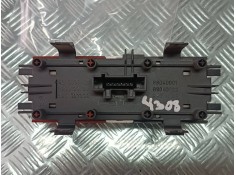 Recambio de warning para renault megane ii classic berlina confort authentique referencia OEM IAM 8200095493 8200109723 88040001 2