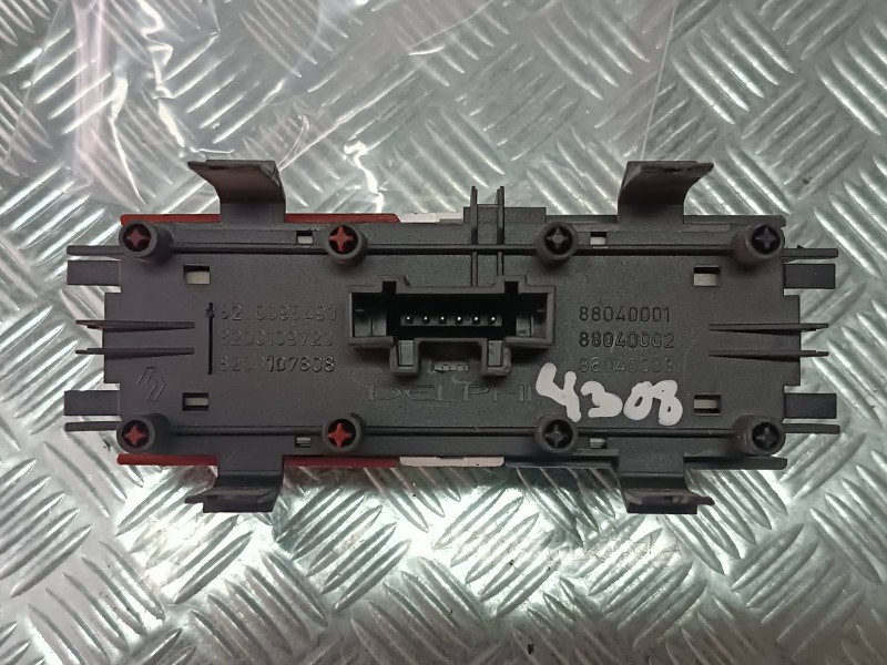 Recambio de warning para renault megane ii classic berlina confort authentique referencia OEM IAM 8200095493 8200109723 88040001