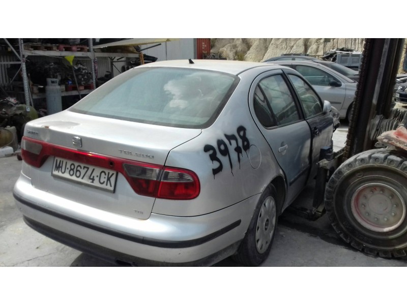 seat toledo (1m2) del año 2000