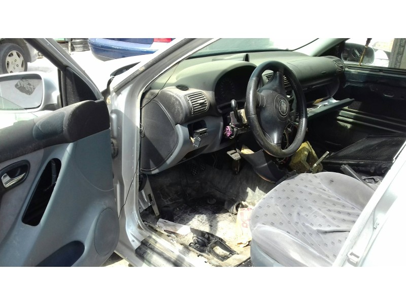 seat toledo (1m2) del año 2000