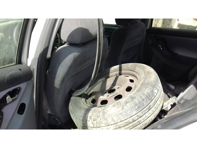 seat toledo (1m2) del año 2000