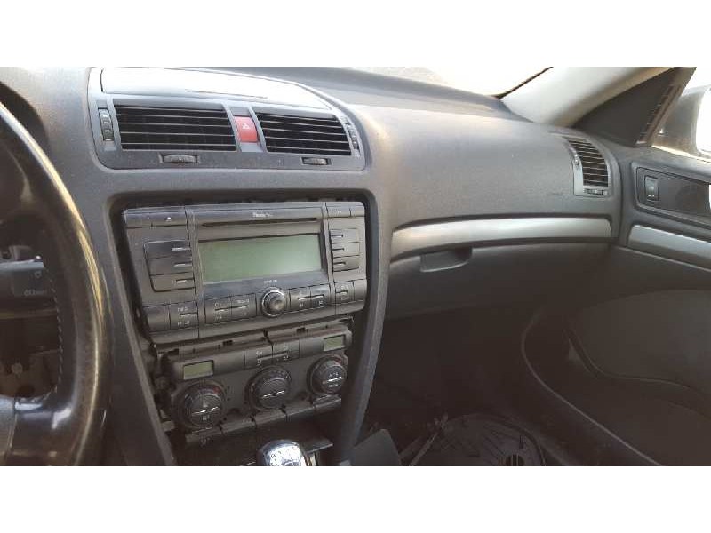 skoda octavia berlina (1z3) del año 2005