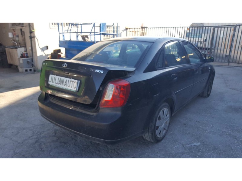 daewoo nubira berlina del año 2004