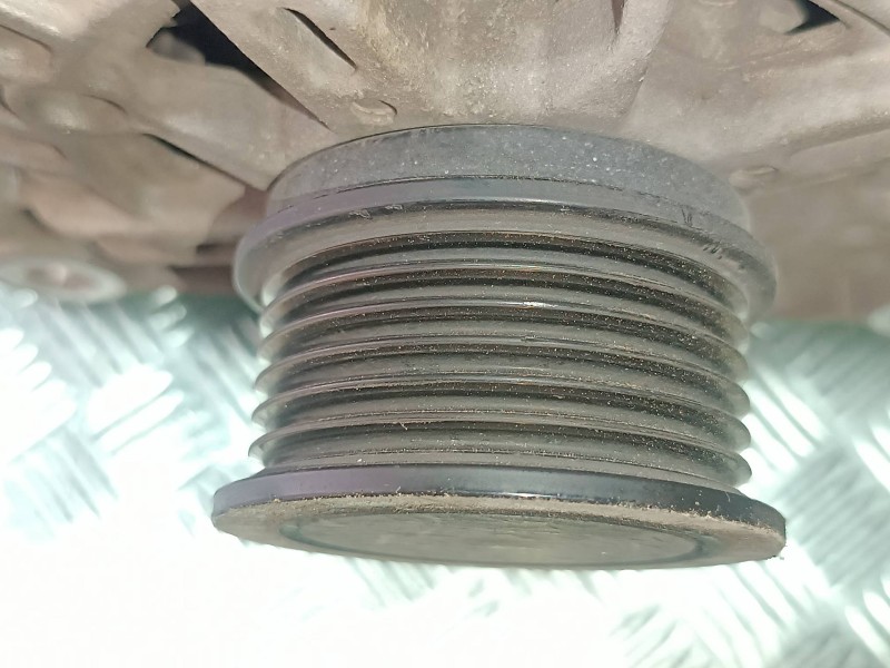 Recambio de alternador para ford c-max (cb3) ghia referencia OEM IAM AV6N10300DC 30659389 120A