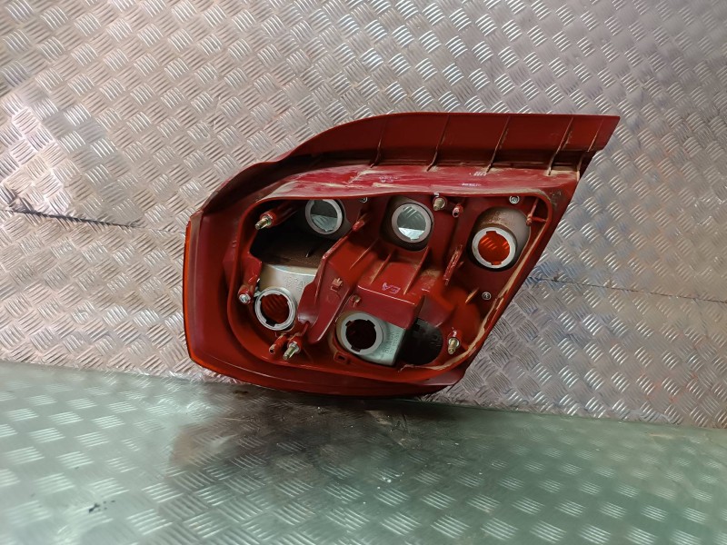 Recambio de piloto trasero derecho para daewoo nubira berlina sx referencia OEM IAM   