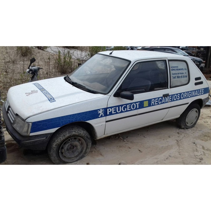 peugeot 205 berlina del año 1991