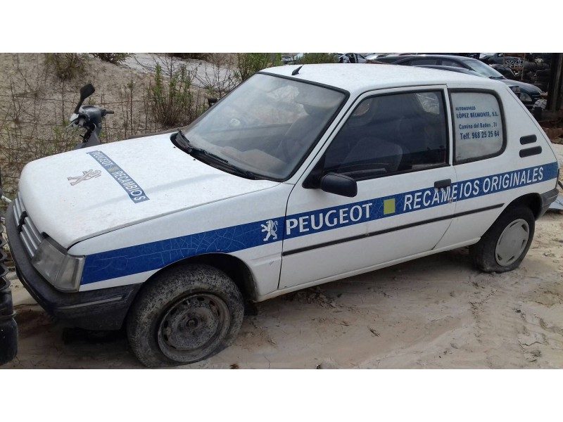 peugeot 205 berlina del año 1991