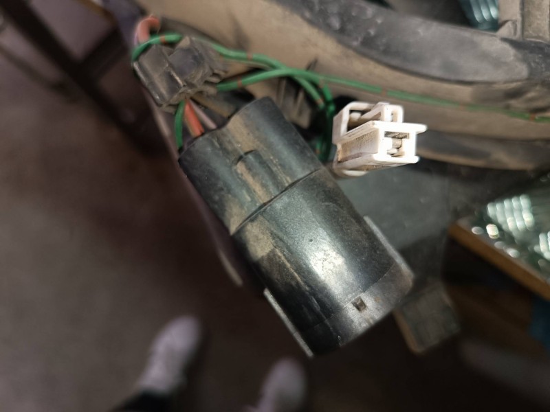 Recambio de electroventilador para mazda 3 berlina (bk) 1.6 vvt active referencia OEM IAM 3N618C607BA 0130307074 BOSCH