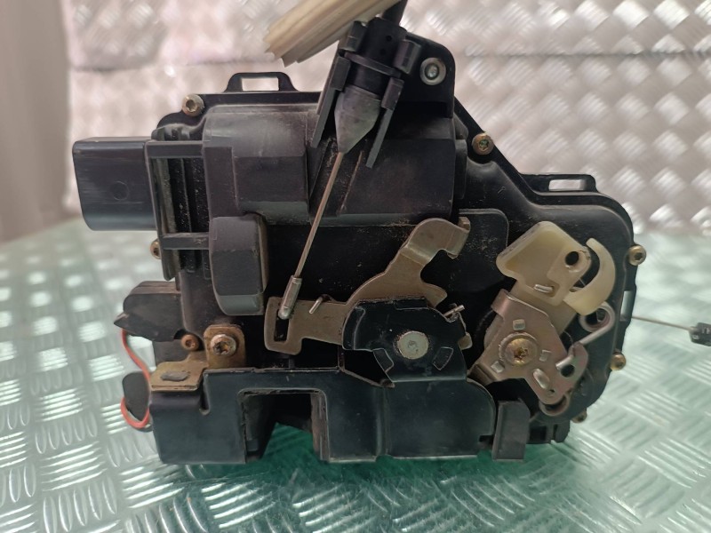 Recambio de cerradura puerta delantera derecha para seat toledo (1m2) select referencia OEM IAM   ELECTRICA