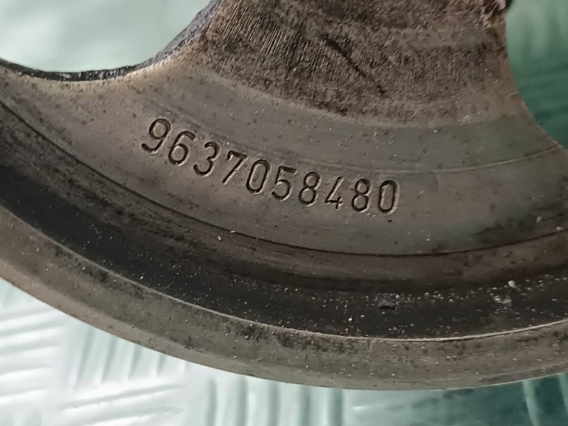 Recambio de bomba servodireccion para citroen xsara picasso 1.6 sx referencia OEM IAM 26079884 9637058480 