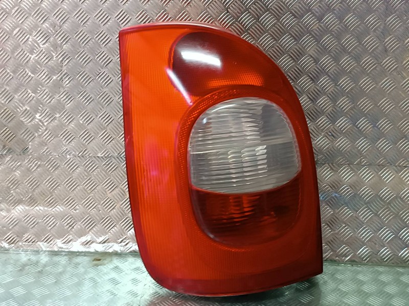 Recambio de piloto trasero izquierdo para citroen xsara picasso 1.6 sx referencia OEM IAM 9631564080  VALEO