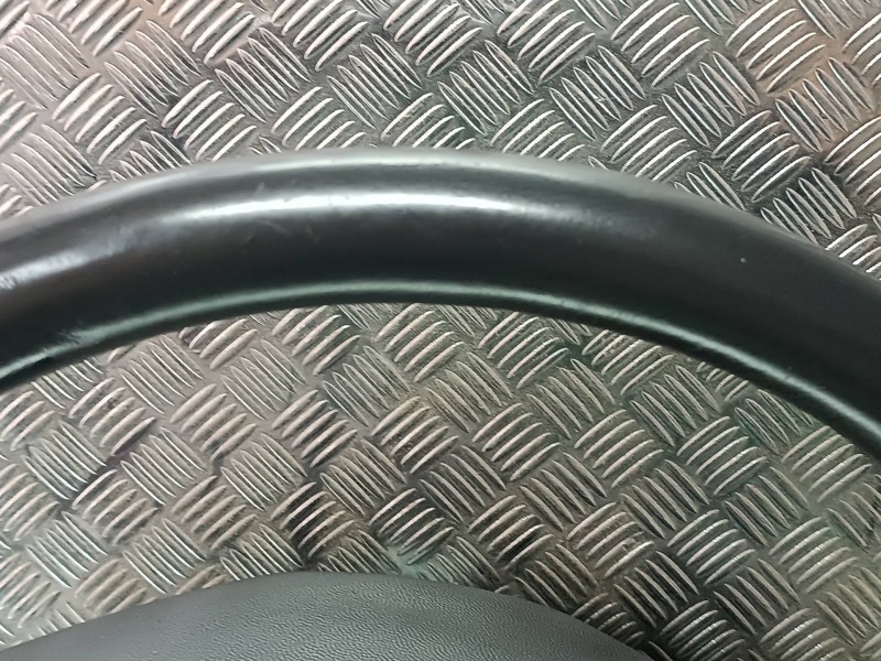 Recambio de volante para opel corsa c comfort referencia OEM IAM 9156012 S25080F PIEL