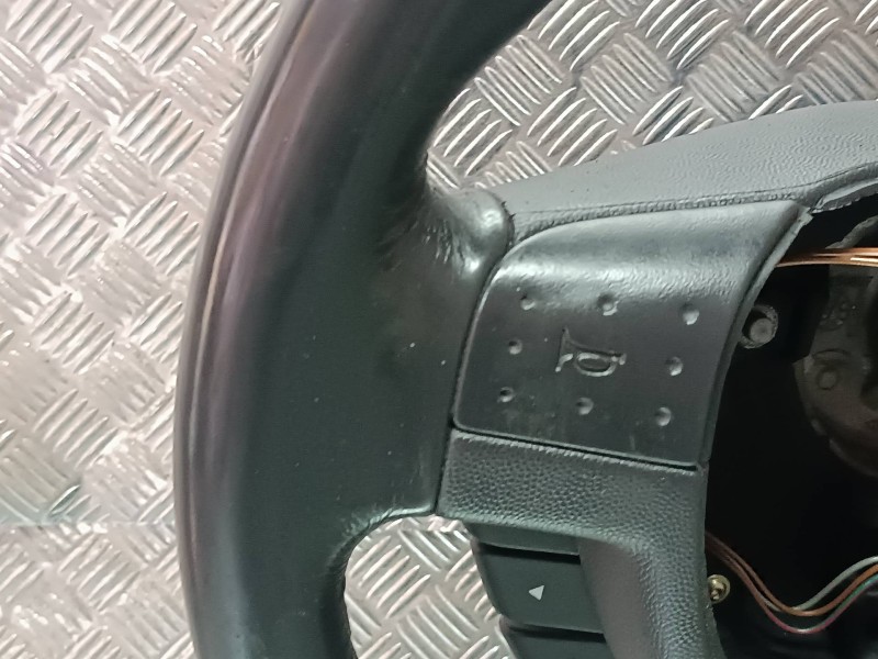 Recambio de volante para opel corsa c comfort referencia OEM IAM 9156012 S25080F PIEL