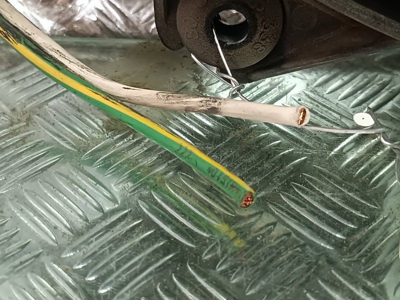 Recambio de electroventilador para citroen xsara picasso 1.6 sx referencia OEM IAM 1831237016  