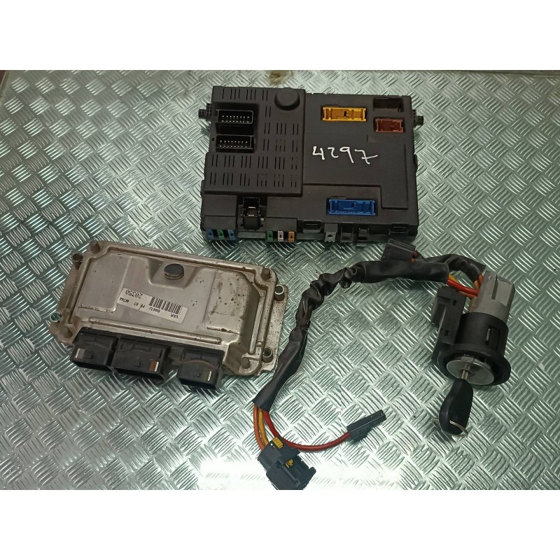 Recambio de centralita motor uce para citroen xsara picasso 1.6 sx referencia OEM IAM 9637839580 9642409480 KIT -BOSCH