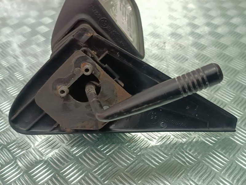 Recambio de retrovisor izquierdo para peugeot 205 berlina referencia OEM IAM 00767  MANUAL Recambio de retrovisor izquierdo para peugeot 205 berlina referencia OEM IAM 00767  MANUAL